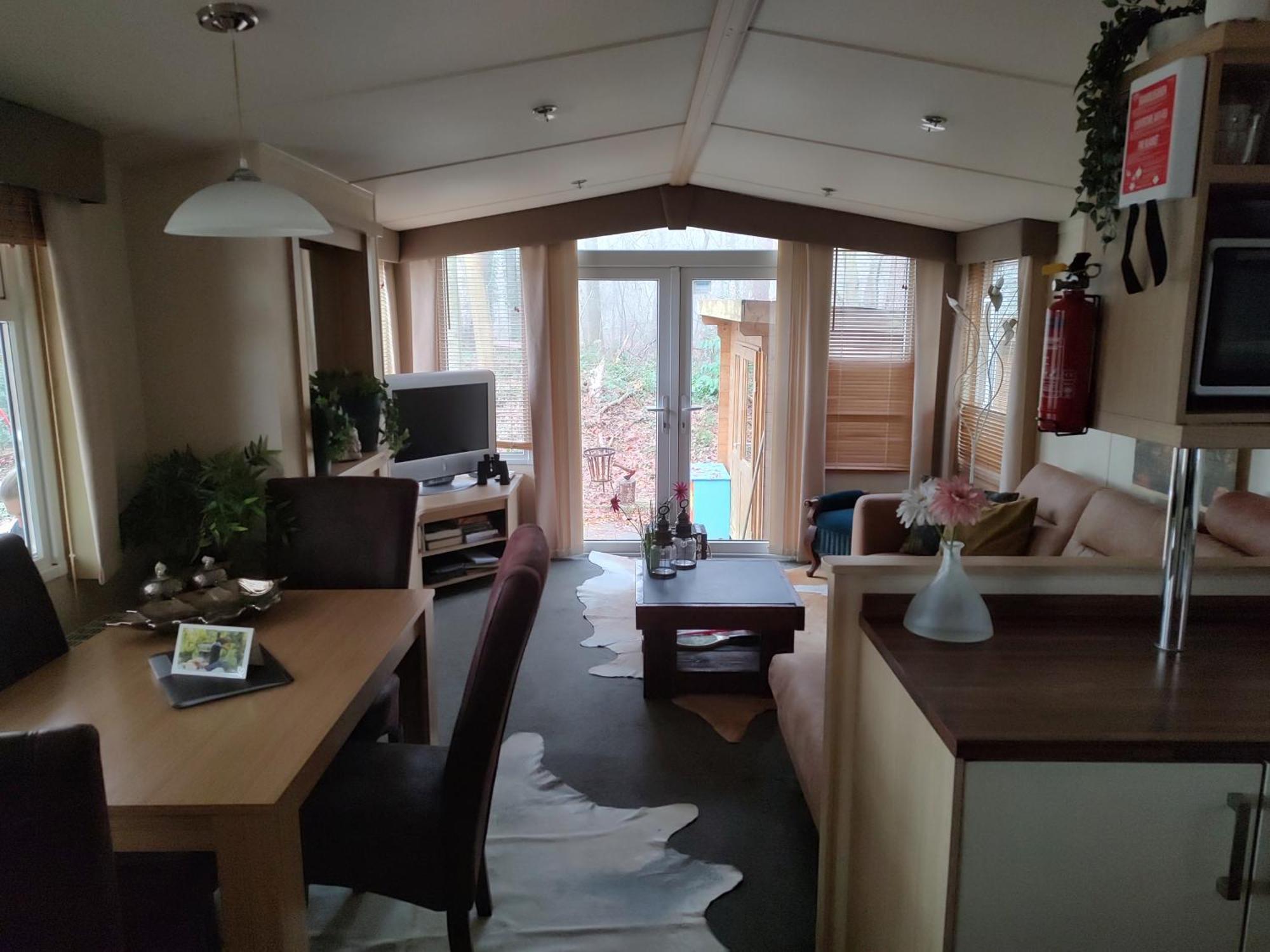 Vledder Chalet Met Veranda Aan Bosrand מראה חיצוני תמונה